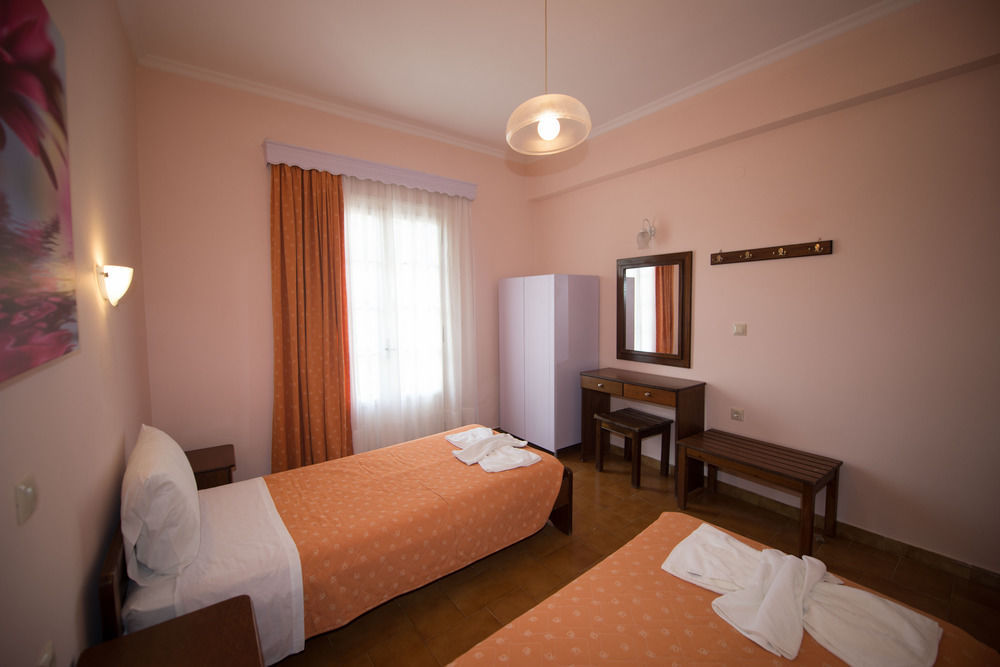 Potamos Apartments Сідарі Екстер'єр фото